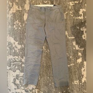 Men’s Polo Ralph Lauren Chin’s, size 32/32, excellent condition!